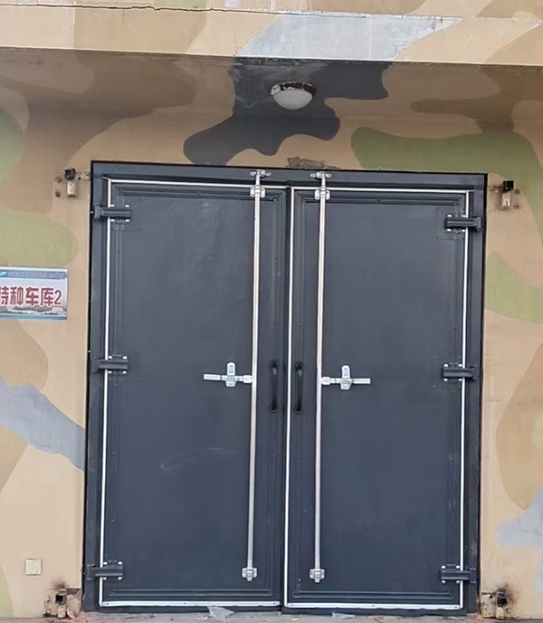 湟源工业平开门