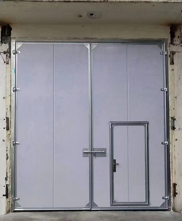 湟源工业平开门