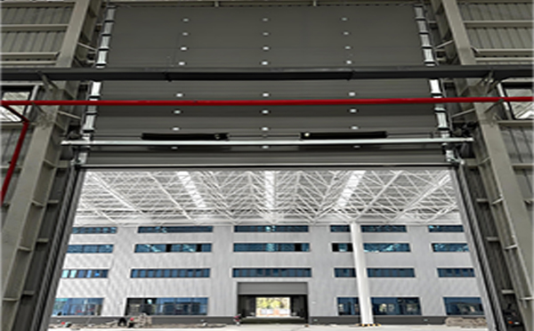 湟源工业提升门