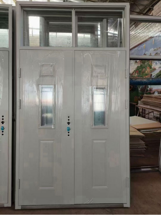 湟源学校教室门