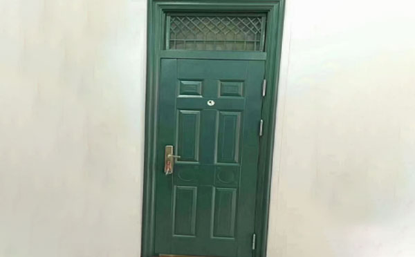 湟源学校教室门