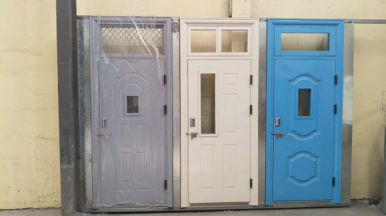 湟源学校教室门